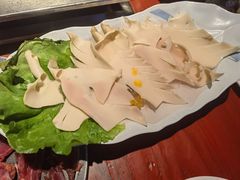 -二荆条·蜀鲜汇城市森林火锅