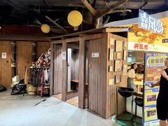 -暴风岛沉浸式体验馆(百联世纪店)