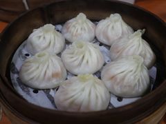 -莱莱小笼·乔艾