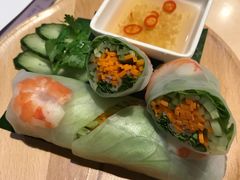 越南传统生包鲜虾春卷-来龙里 精致 东南亚餐室(万象城店)