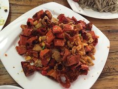 -溢心园香河肉饼总店