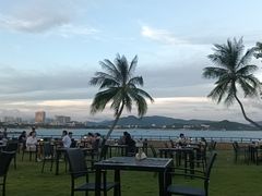 -JW万豪厨房餐厅·滨海草坪烧烤·海鲜·海景(三亚绿发山海天JW万豪酒店)