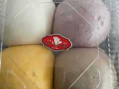 -白玉兰食品甜凤店(合生汇店)