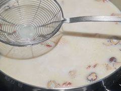 -尚尚仙·酸汤猪手·猪肚鸡火锅(华联万柳购物中心店)