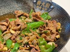 -费大厨辣椒炒肉(黄兴中心广场店)