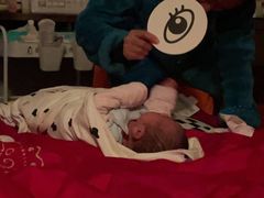 -爱的果实月嫂育婴师(世纪东方店)
