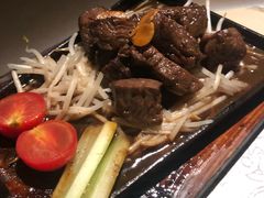 -穹六人间 people 6(岳阳路店)