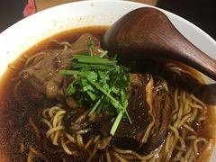 招牌红烧半筋牛肉面-厝内小眷村(天河南一路店)