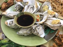 炭烧蒜蓉生蚝-贞姨美食·老字号海鲜大排档