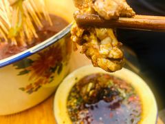 -拈签一笑黄牛肉辣卤串串
