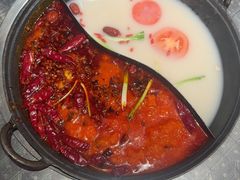 -朱光玉火锅馆(龙阳广场店)
