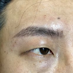 -一个差评成就的纹眉店