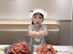 -肥肥虾庄·金牌油焖大虾(汉口城市广场店)