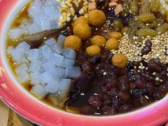 -爆炸头阿姨小四川正宗川味小吃(无任何分店)