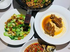 湘辣猪手-费大厨辣椒炒肉(黄兴中心广场店)