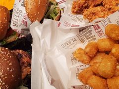 -The Habit Burger Grill 哈比特汉堡(复兴soho店)
