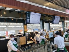 -星巴克(上海虹桥站2A检票口)