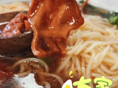 -两勺子一碗口水鸡拌面