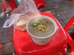 鲜鱼糊粉配油条-汪记鲜鱼糊汤粉(沈阳路总店)