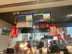 -麦当劳(上海虹桥站30B检票口楼上)