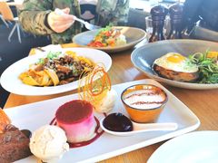 炖羊肉宽面-Strawberry Fare