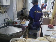 -小许三鲜砂锅馄饨店(家多乐烟酒店)