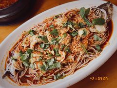 米线鲈鱼-山茶云南菜(中关村店)