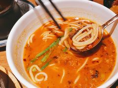 -云海肴·汽锅鸡·云南菜(天山百盛优客店)