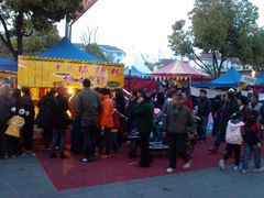 餐饮设施-高东镇樱花园