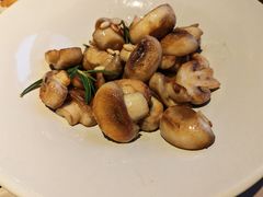 香草黄油煎口蘑-幸薈飯堂