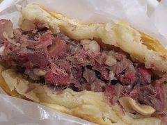 -闫家驴肉老店(华电一校店)