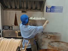 -李与白包子铺(桐梓林店)