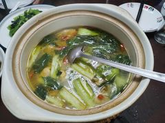 龙井茶香土鸡煲-随意茶庄·地道杭帮农家菜(梅家坞店)