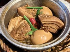 -Cuc Gach Quan Restaurant