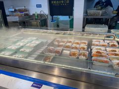 面包甜点陈列柜-蚝英雄鲜蚝自助专门店(长楹天街直营店)
