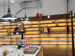 -罗伯特眼镜·蔡司官方授权(罗湖国贸店)