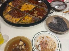 -岗上渣渣老火锅(两路口店)