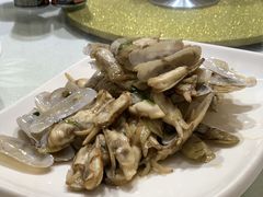 -侬佳蒸菜馆(听潮店)