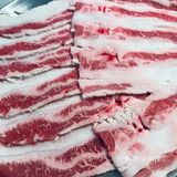 起风降温该咋办？小姐姐说没有比这样吃一顿烤肉更带劲儿的了！