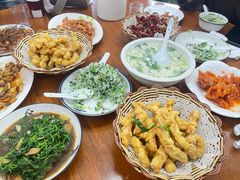 -胡子饮食店