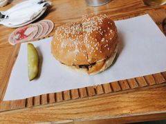 薯条汉堡-悠航SLOWBOAT(三里屯店)