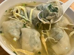 青菜鲜肉大馄饨-梦花街馄饨店(中华苑店)