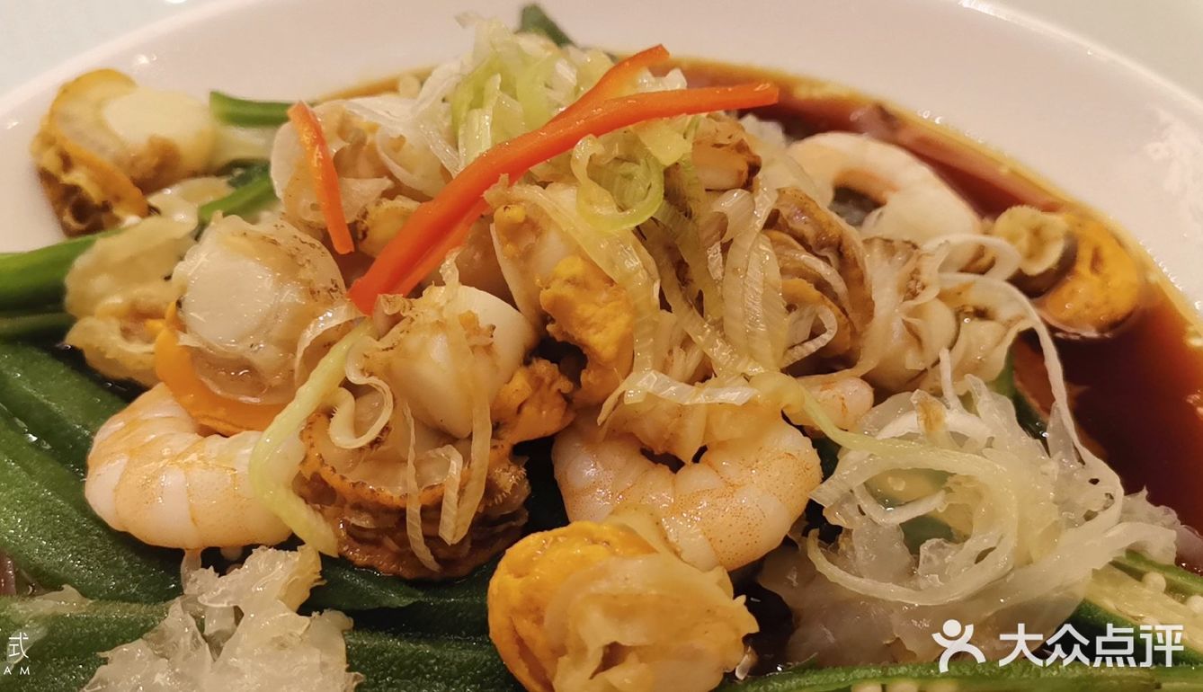 盘子很大，菜量很足，味道很赞！