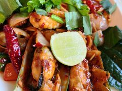 -Chom Cafe and Restaurant