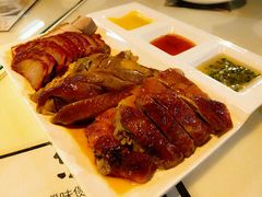 -新大咀港式茶餐厅(宝山万达店)
