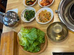 -牛信亭韩国料理·炭火烤肉(紫藤路店)
