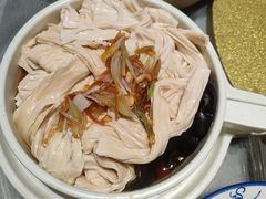 鱼汤素豆腐煮腐竹-客家汇·客家传承菜(水库店)