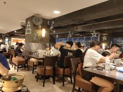 大堂-大头虾越式风味餐厅(光明广场店)