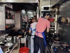 -海口滨海新村143号海南老字号炒菜店