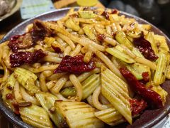 牛肉炒米粉-盾亚新疆餐厅(松江万达广场店)